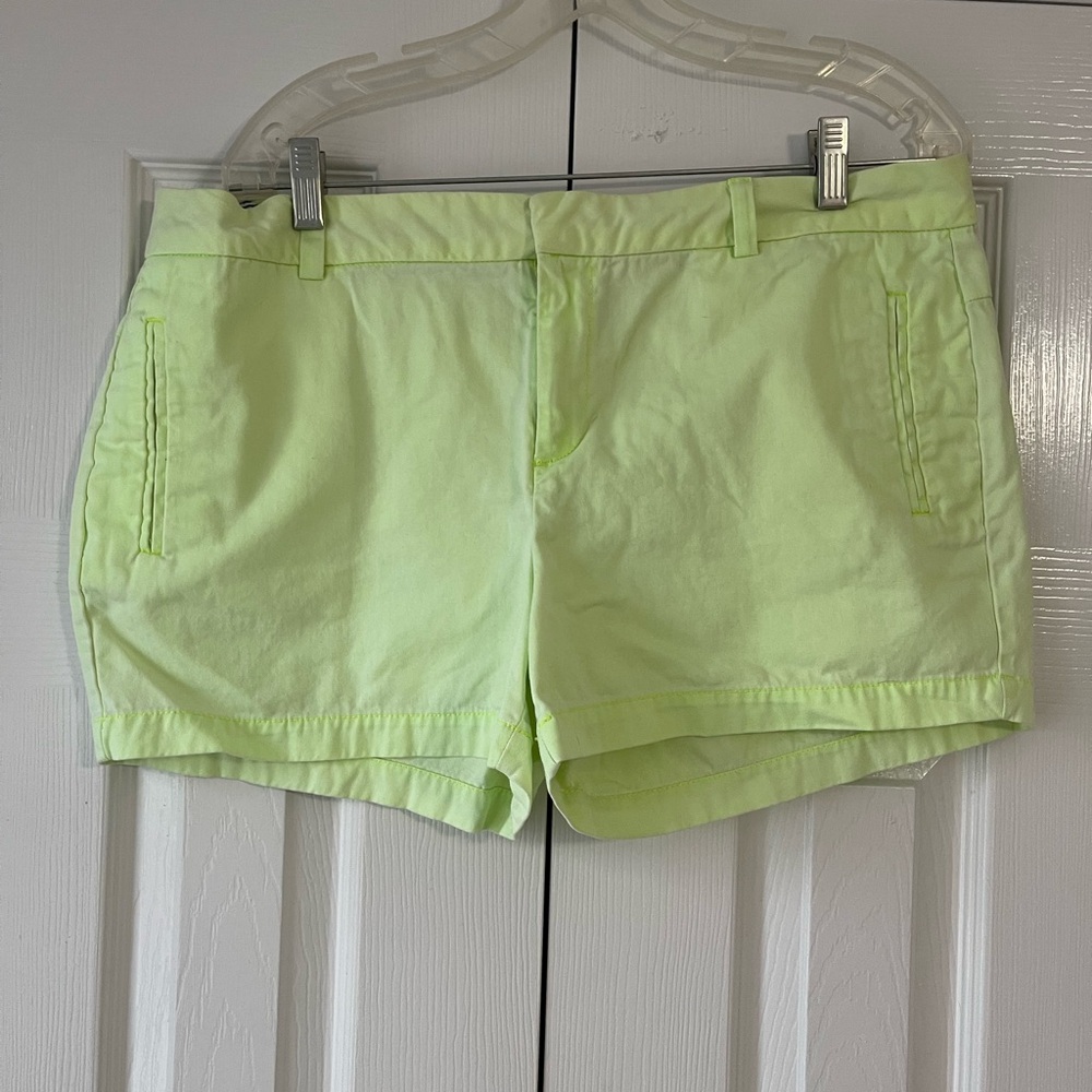 JCPenney Light Green Women's Cargo Shorts